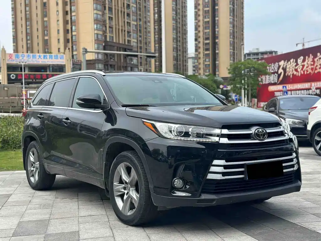 Toyota Highlander 2018 — фото 3