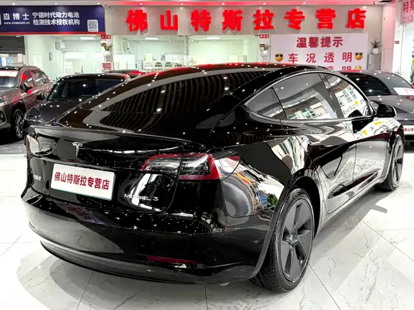 Tesla Model 3 2023