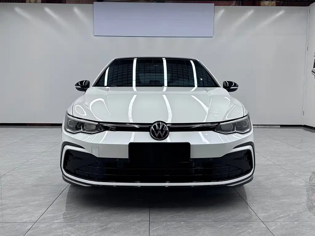 Volkswagen Golf 2023