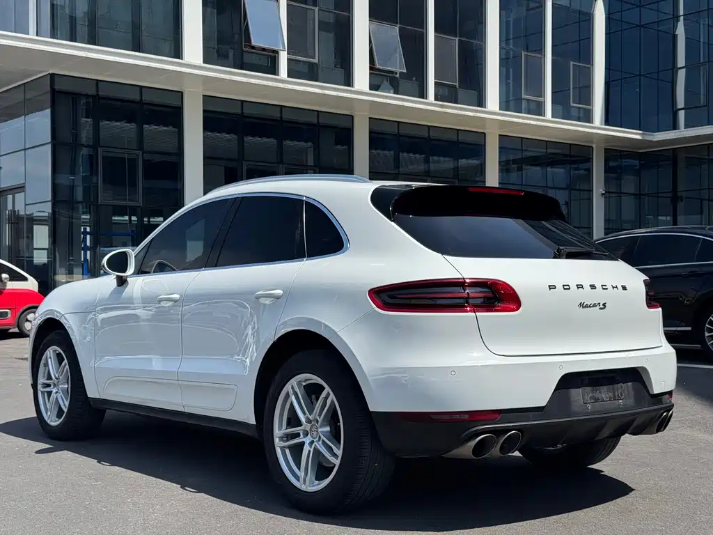 Porsche Macan 2017 — фото 6