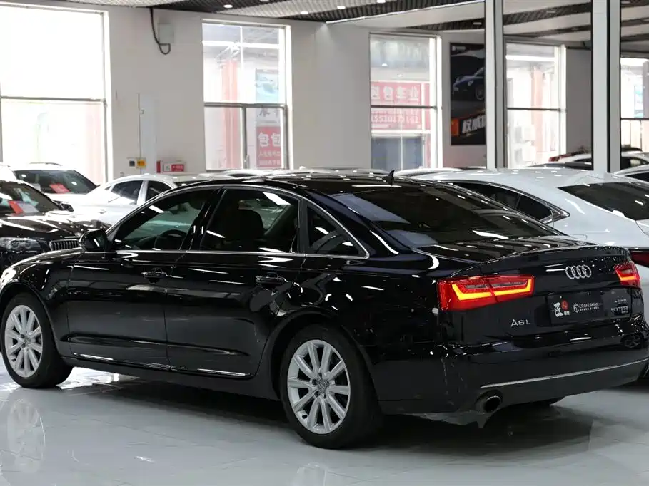 Audi A6L 2015 — фото 24