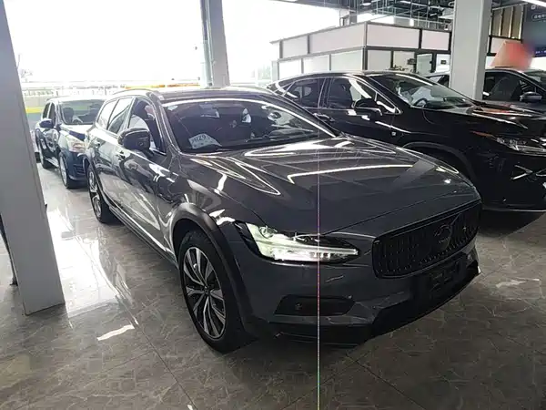 Volvo V90 2021