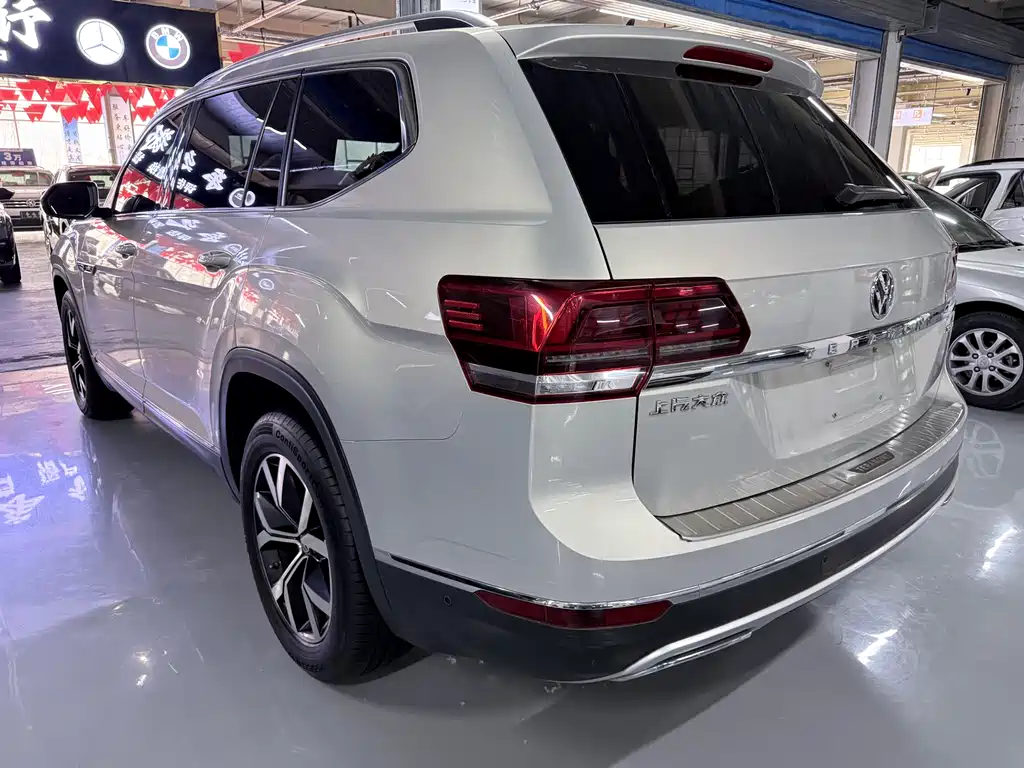 Volkswagen Teramont 2017 — фото 17