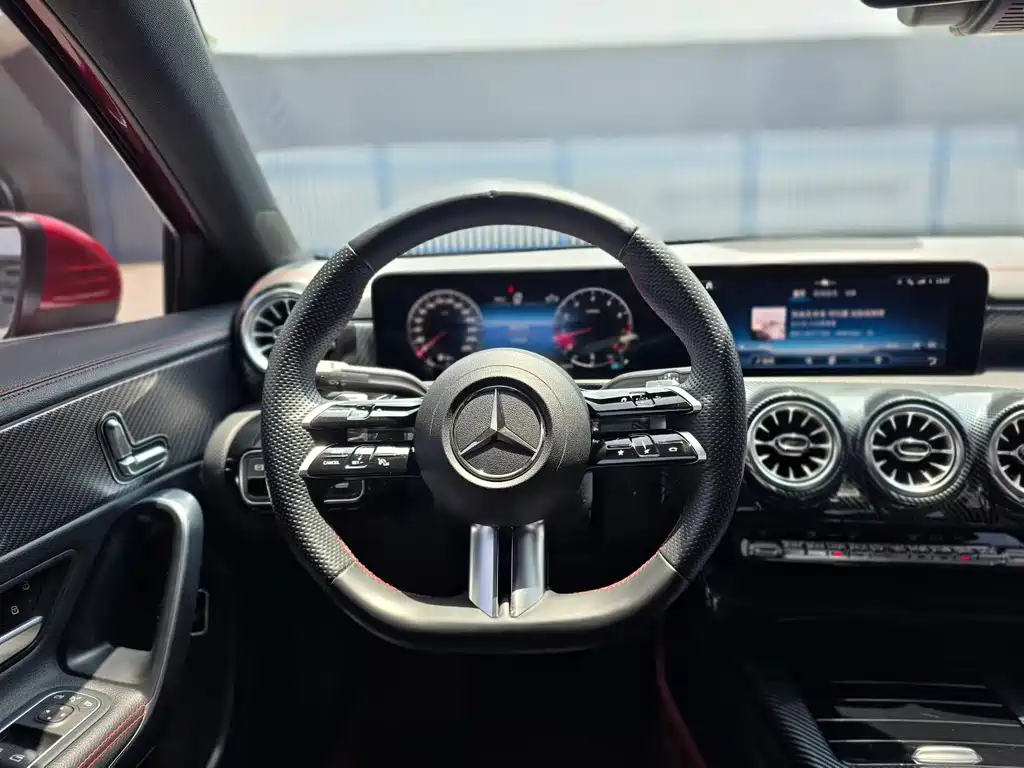 Mercedes-Benz A-Class 2023 — фото 8