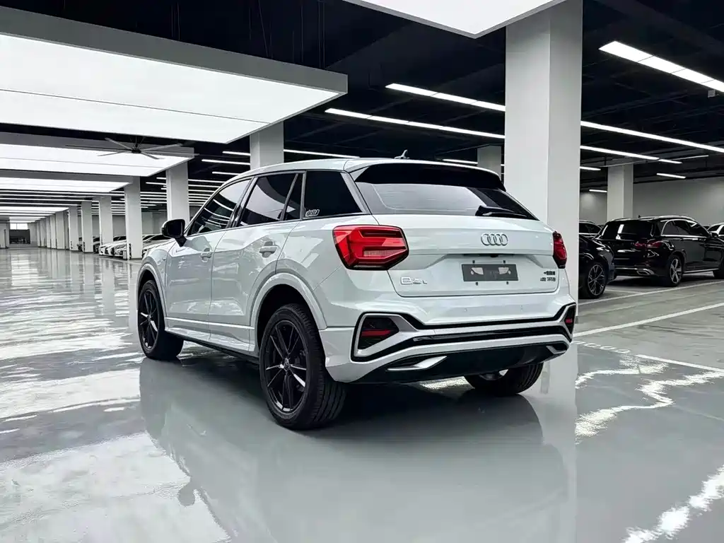 Audi Q2L 2024 — фото 13