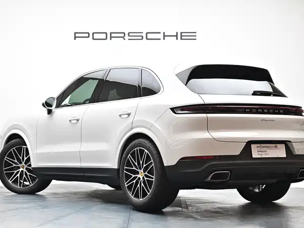 Porsche Cayenne 2024