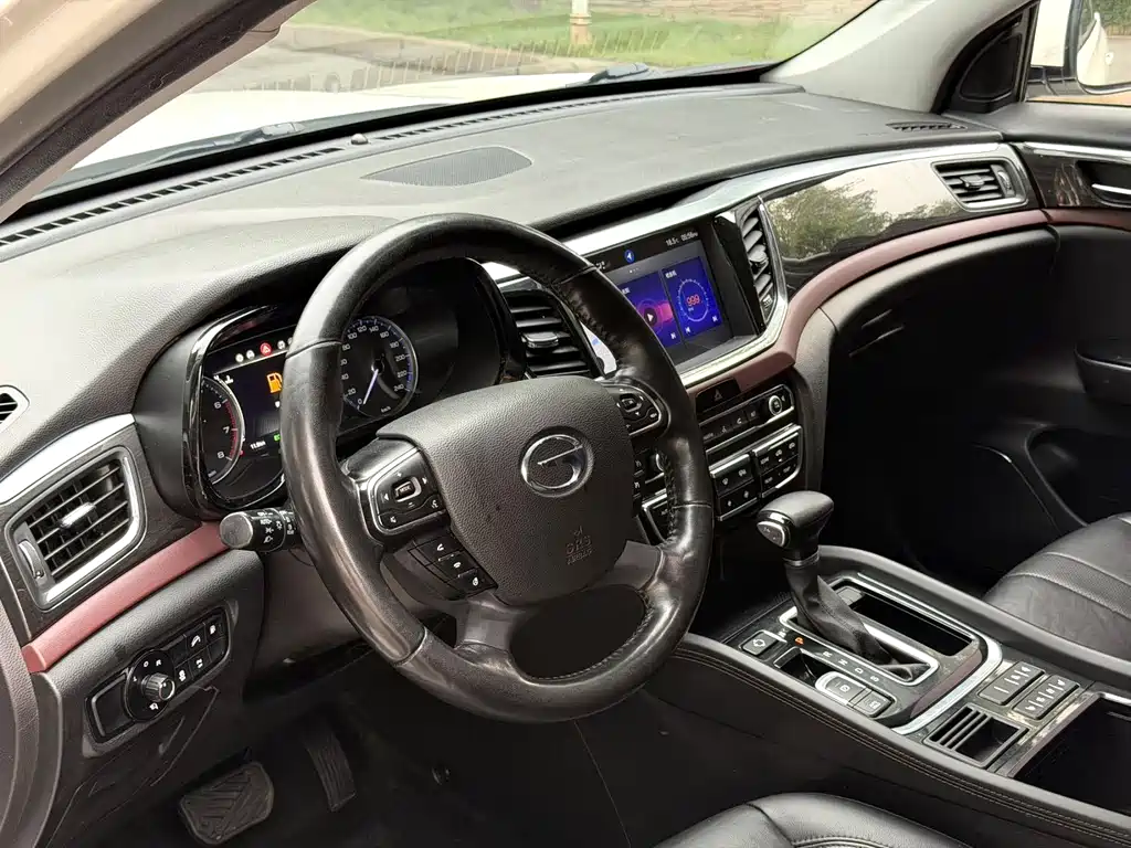 GAC Motor Trumpchi GS8 2018 — фото 7