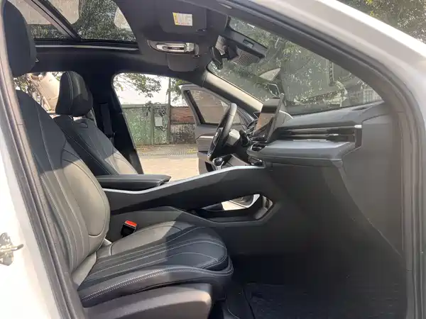 Geely Xingrui 2025