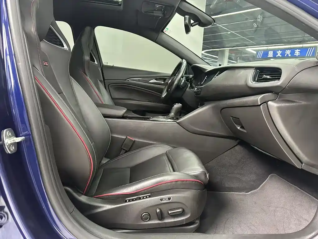 Buick Regal 2020 — фото 15