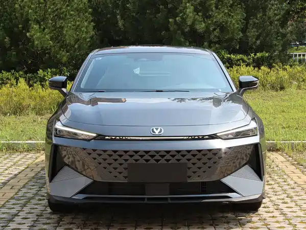 Changan UNI-V Smart Electric Idd 2025