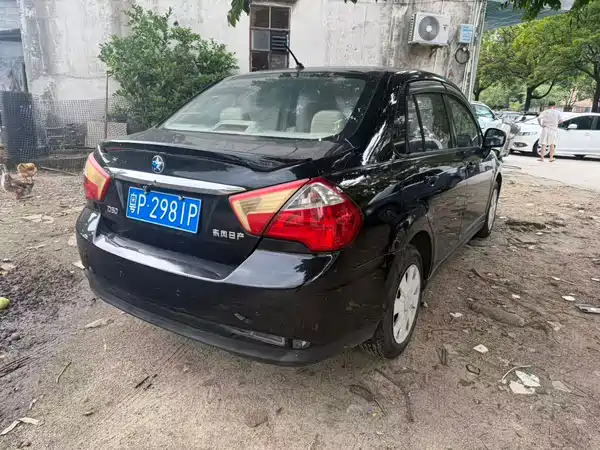 Venucia D50 2014