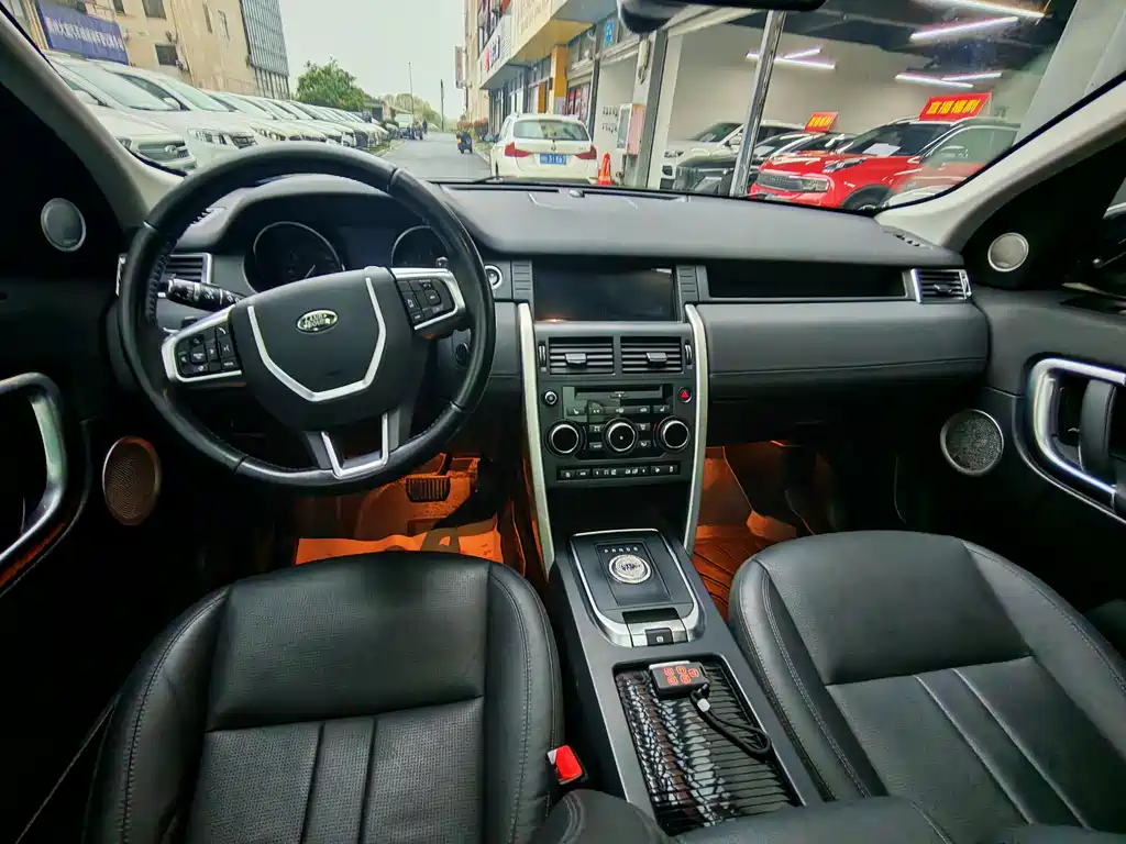 Land Rover Discovery Sport 2019 — фото 6