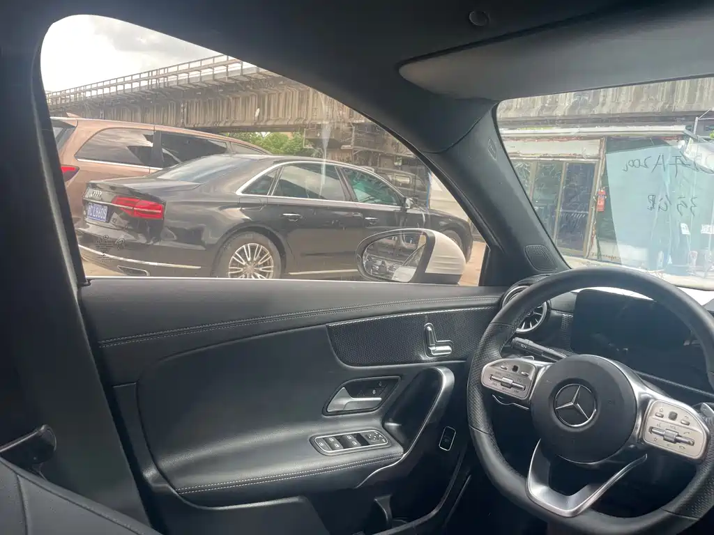 Mercedes-Benz A-Class 2022 — фото 16