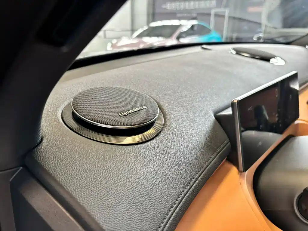 Geely Galaxy Starship 7 2024 — фото 4