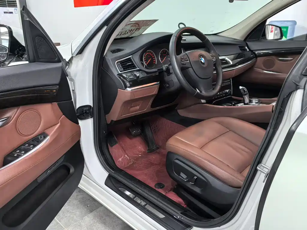 BMW 5 Series GT 2016 — фото 3