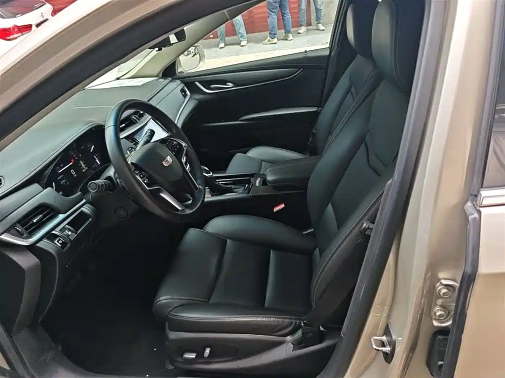 Cadillac XTS 2019 — фото 15
