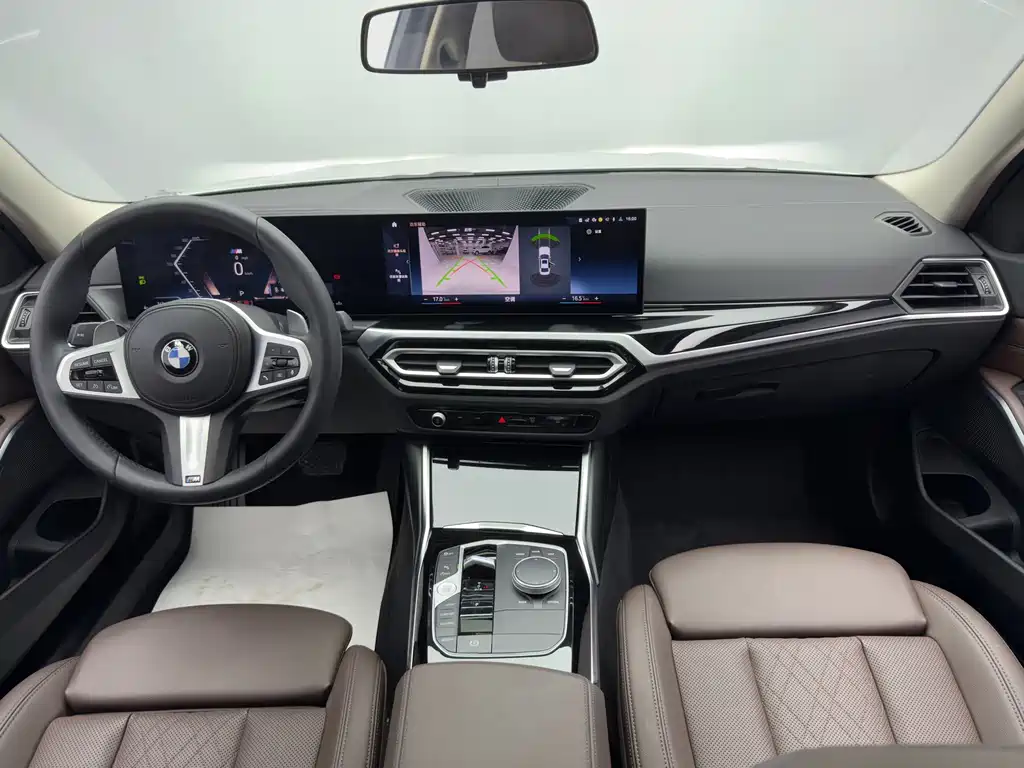 BMW 3 Series 2023 — фото 19