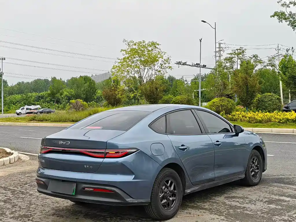 BYD Seal 05 DM-i 2025 — фото 7