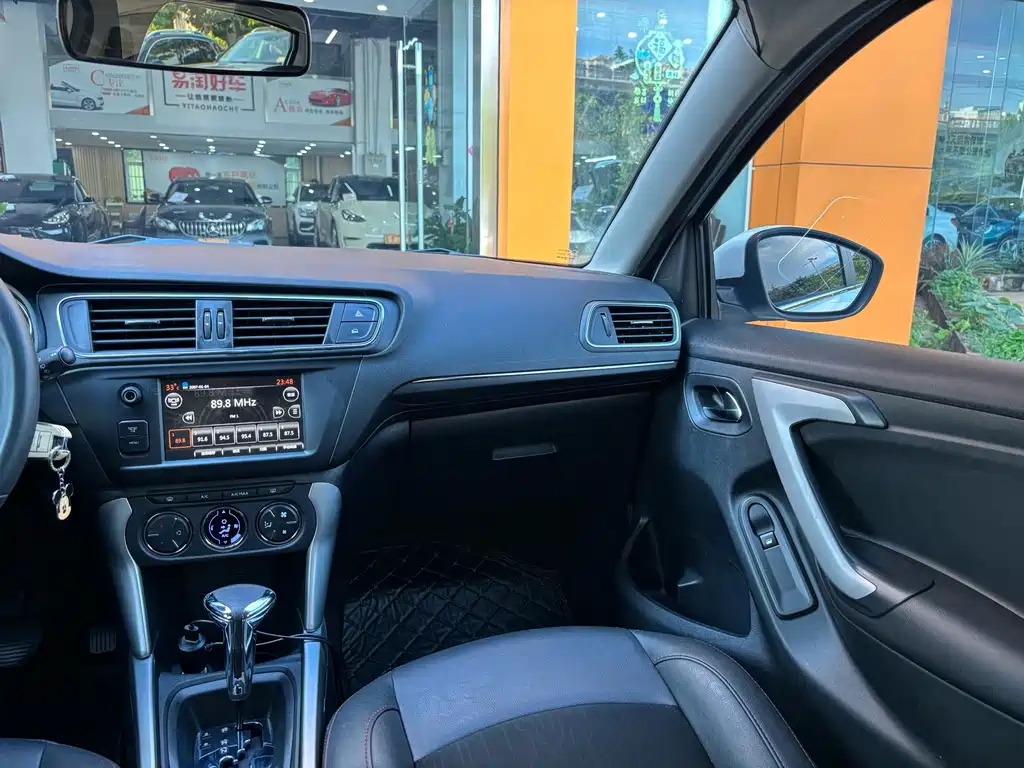 Citroen C3-XR 2015 — фото 16