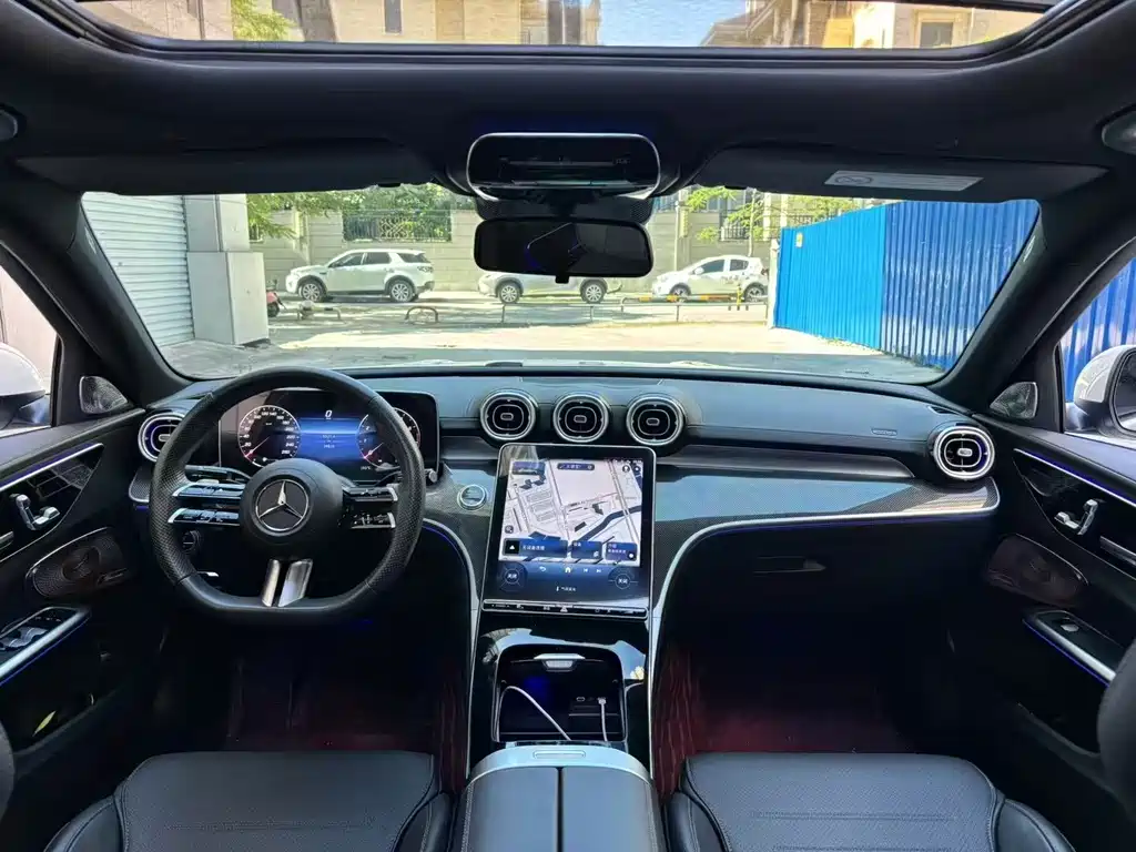 Mercedes-Benz C-Class 2023 — фото 5