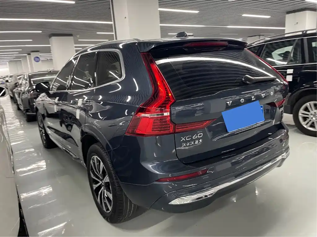 Volvo XC60 2024 — фото 10