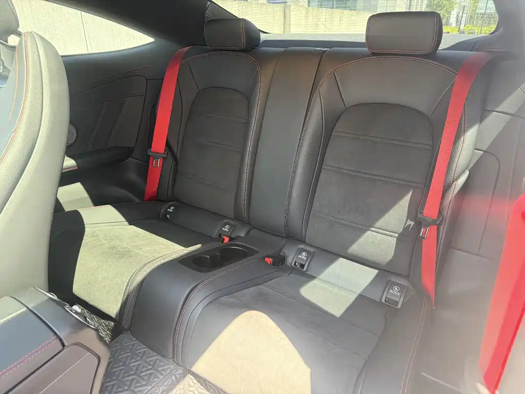 Mercedes-Benz C-Class 2023 — фото 11