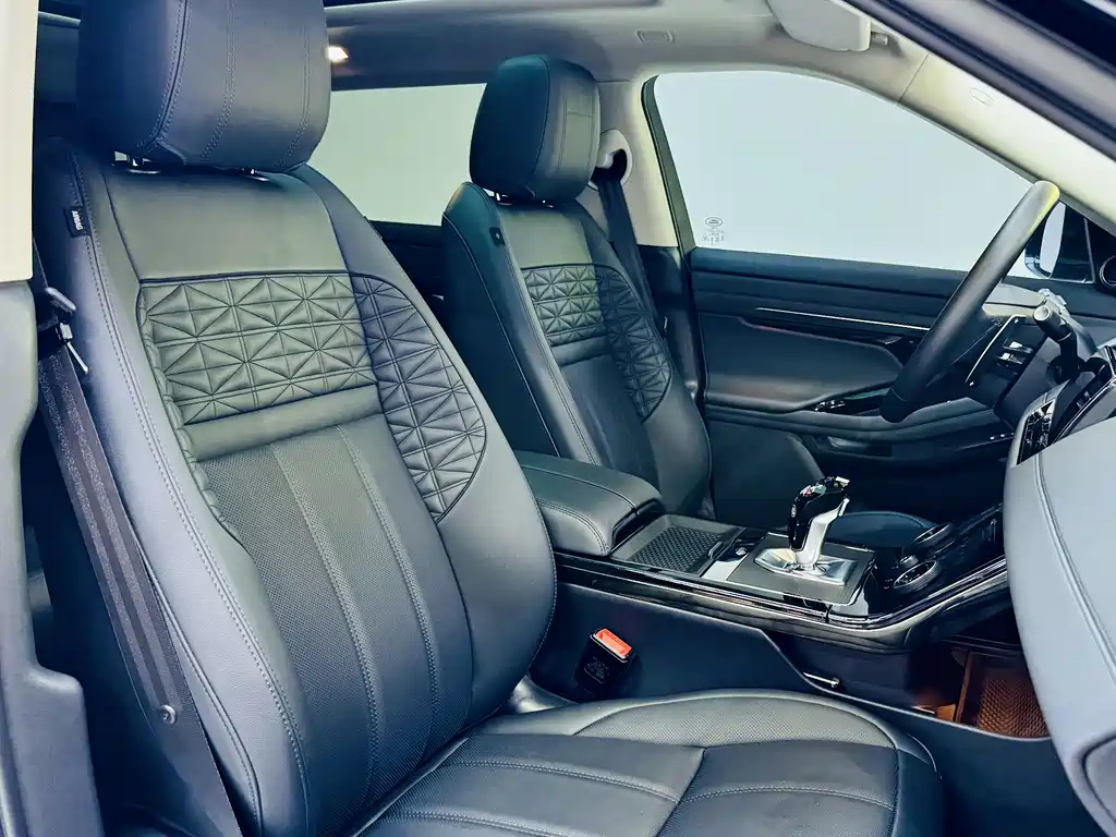 Land Rover Evoque 2024 — фото 14