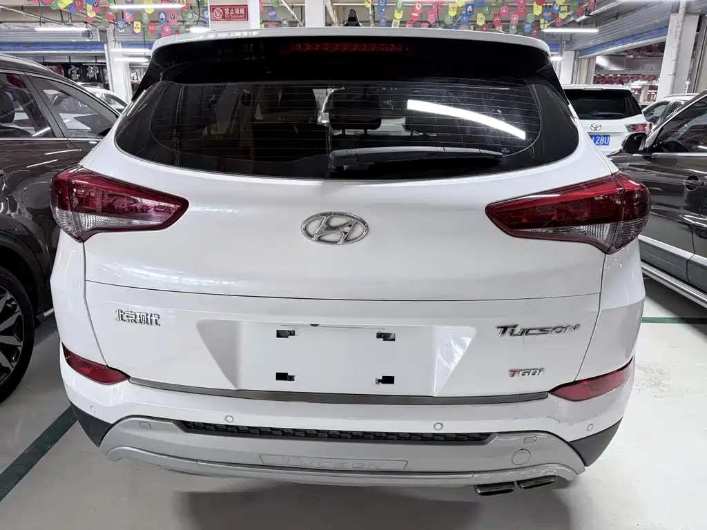 Hyundai Tucson 2016 — фото 18