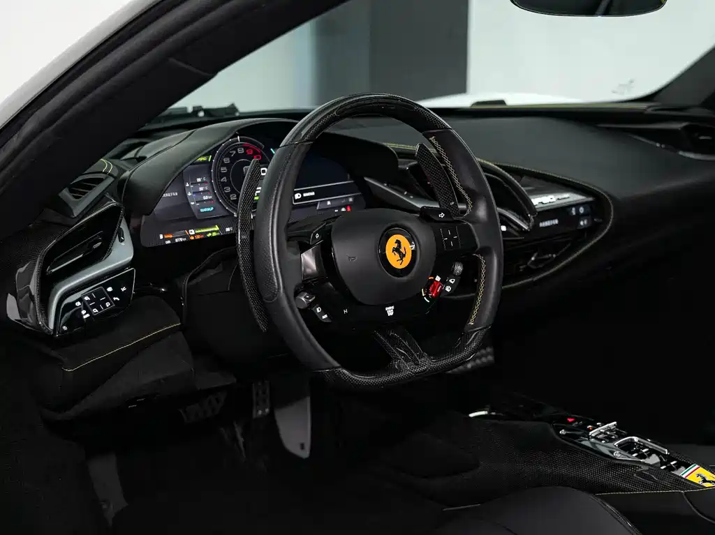 Ferrari SF90 2025 — фото 14