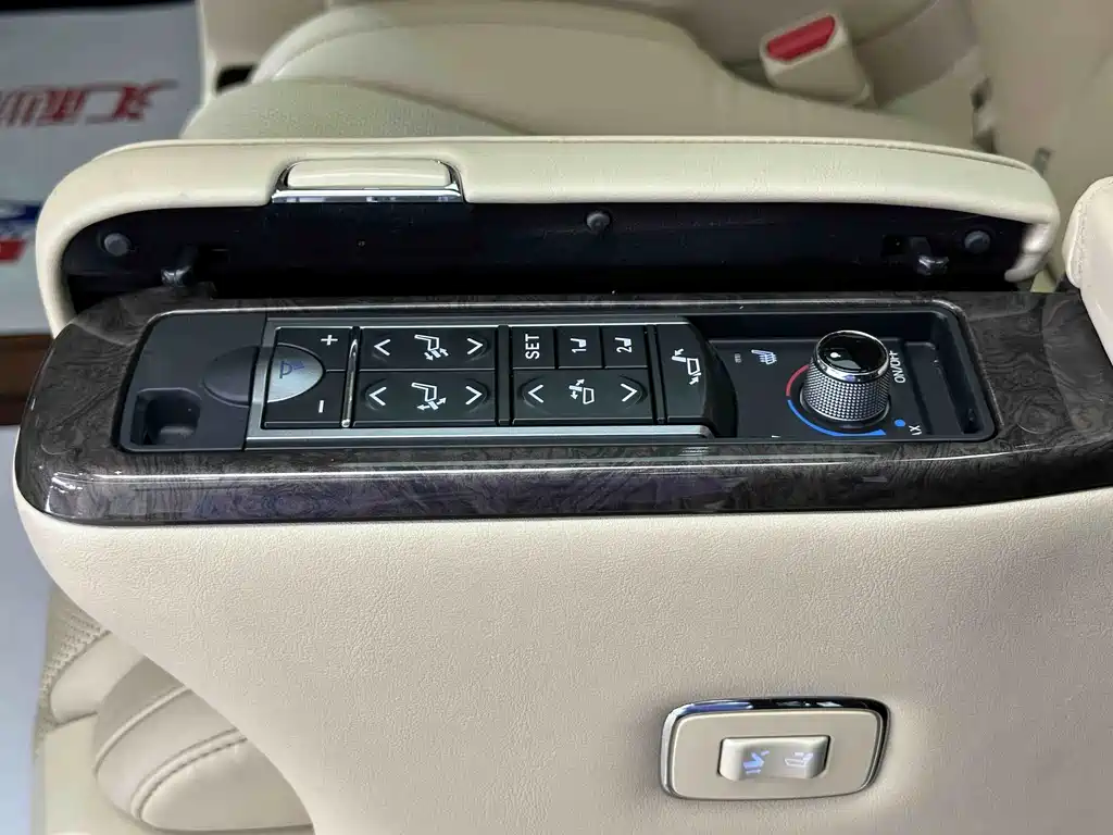 Toyota Alphard 2019 — фото 15