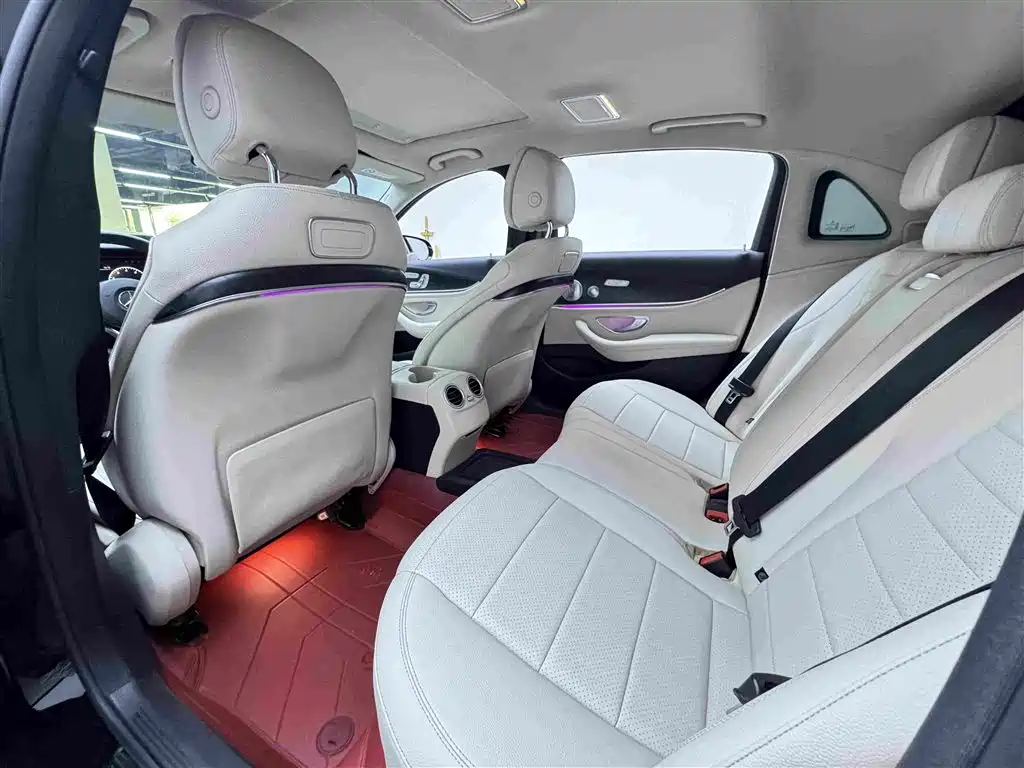 Mercedes-Benz E-Class 2017 — фото 15