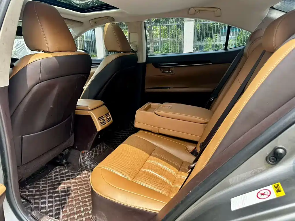Lexus ES 2017
