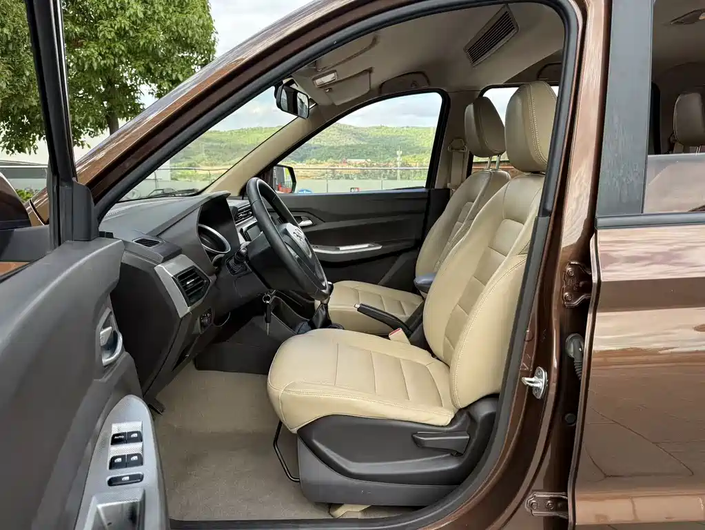 Wuling Hongguang 2019