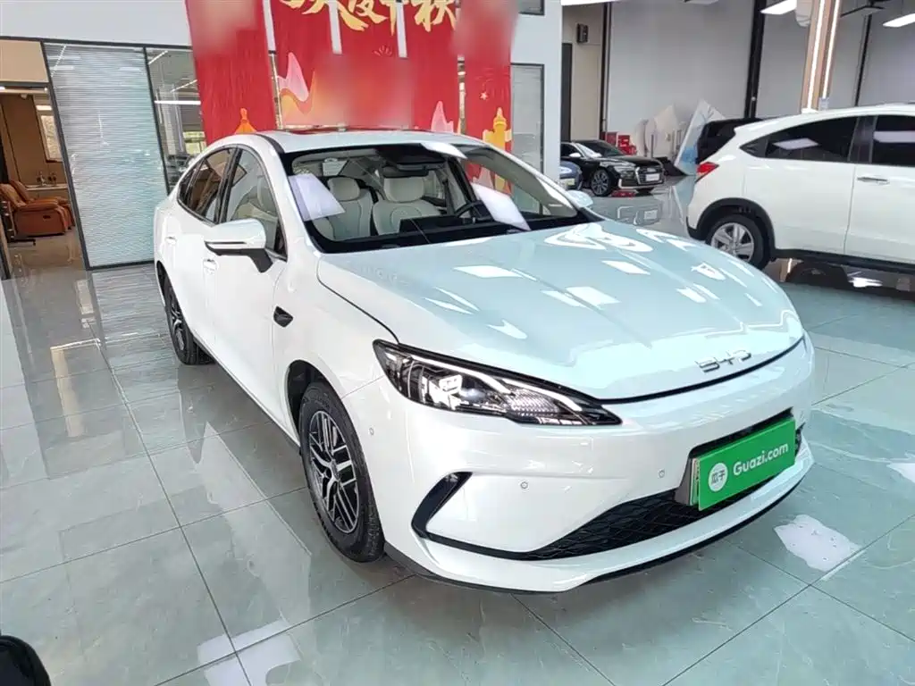 BYD Seal 05 DM-i 2025 — фото 4