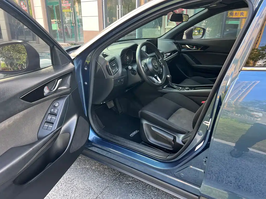 Mazda CX-4 2020