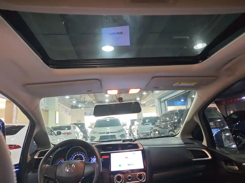Honda Fit 2016 — фото 18