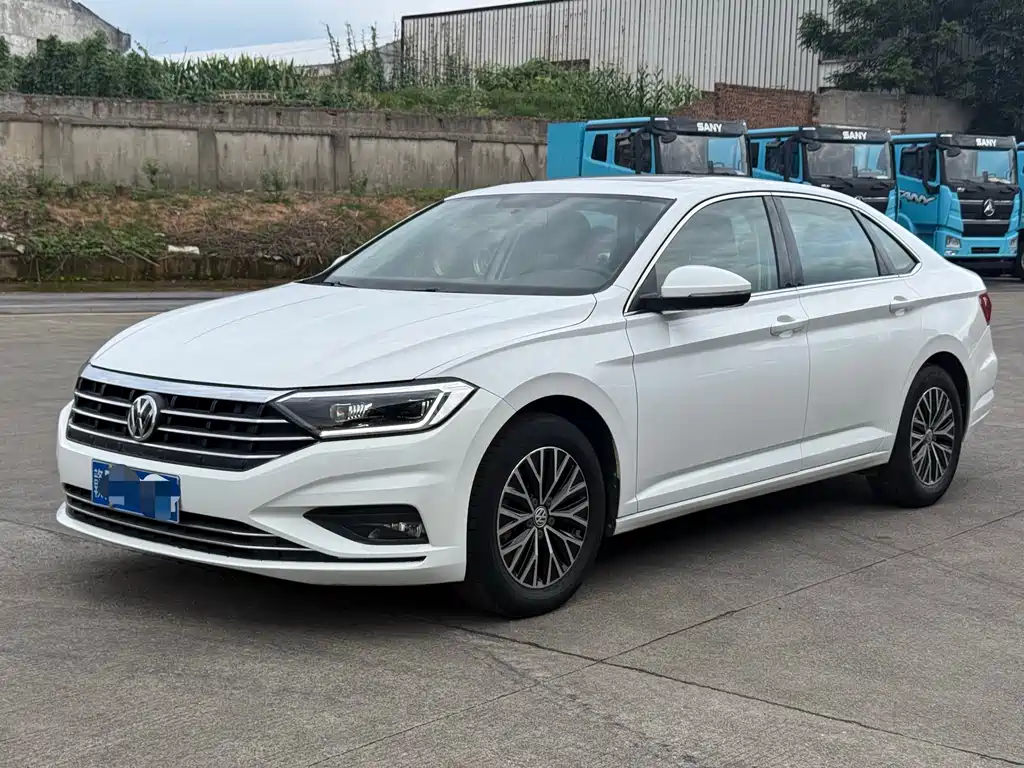 Volkswagen Sagitar 2019