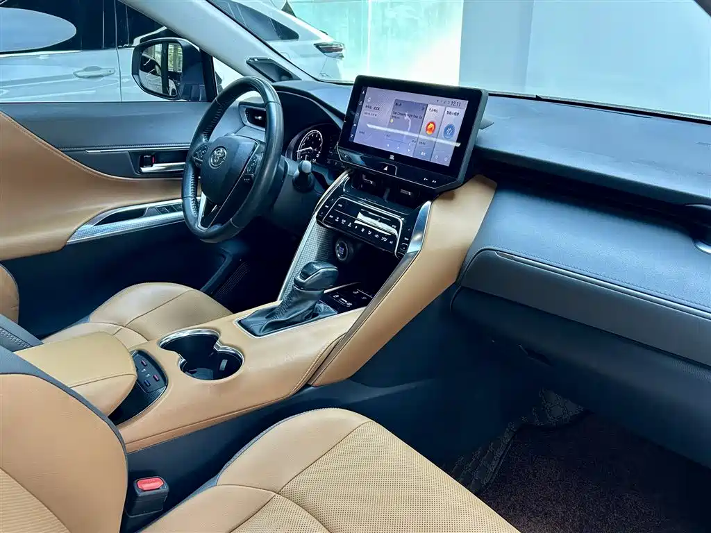 Toyota Venza 2022 — фото 11
