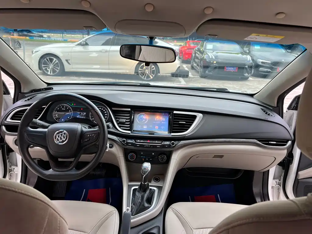 Buick Excelle 2016 — фото 11