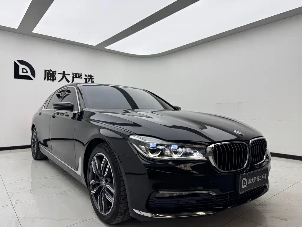 BMW 7 Series 2018 — фото 3
