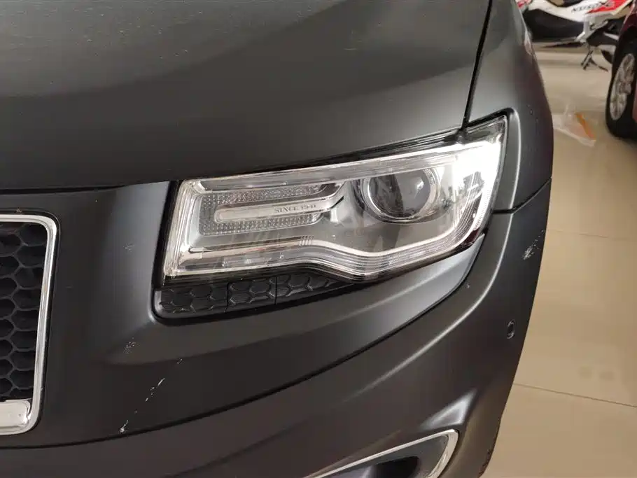 Jeep Grand Cherokee 2016 — фото 4