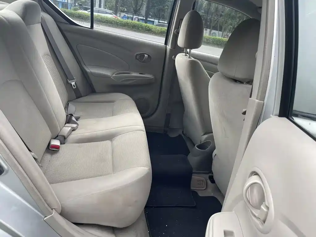 Nissan Sunny 2013 — фото 11