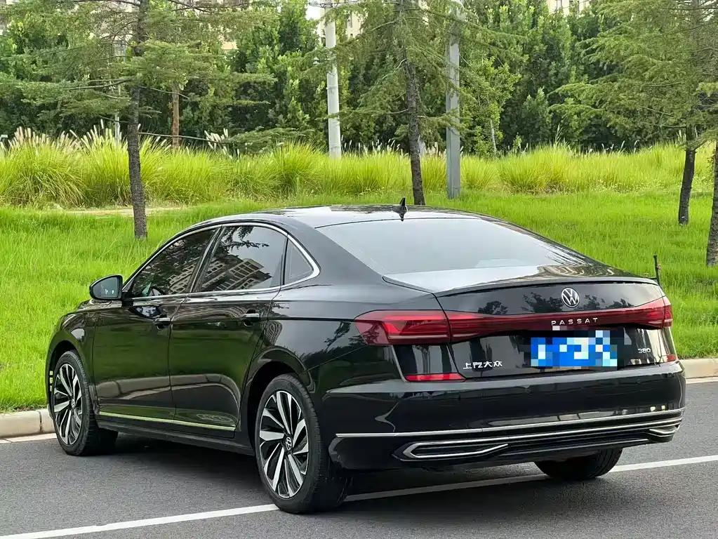 Volkswagen Passat 2022