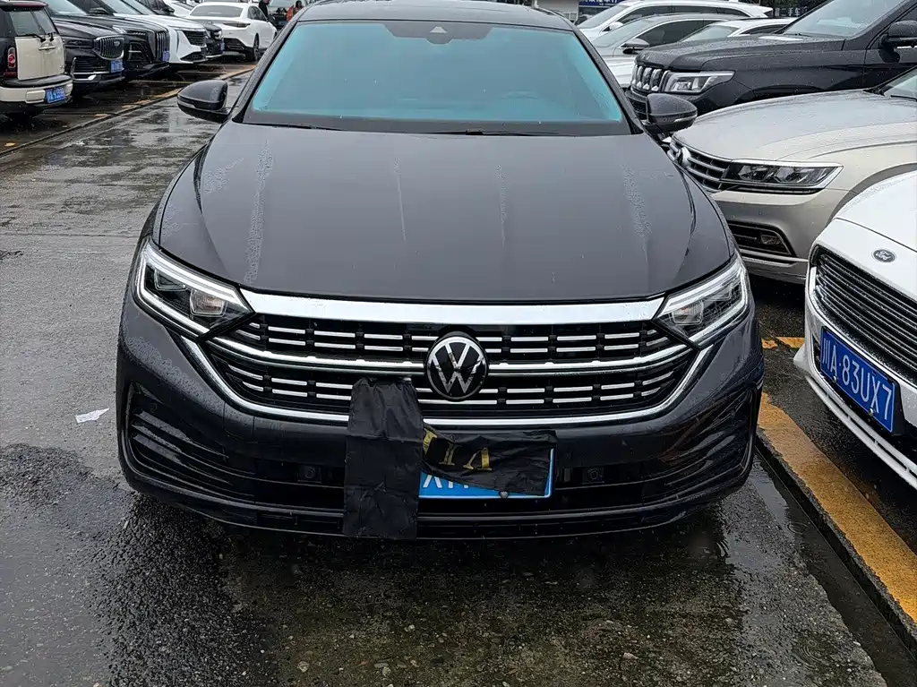 Volkswagen Sagitar 2023