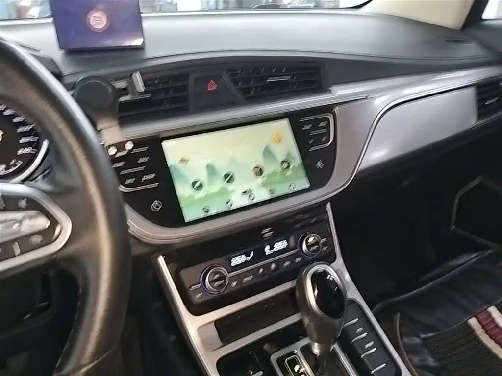 Geely Emgrand GS 2019 — фото 13
