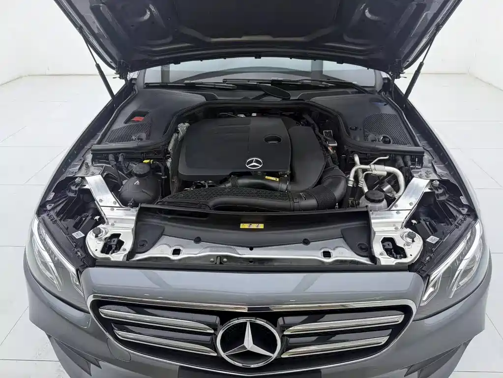 Mercedes-Benz E-Class 2020 — фото 13
