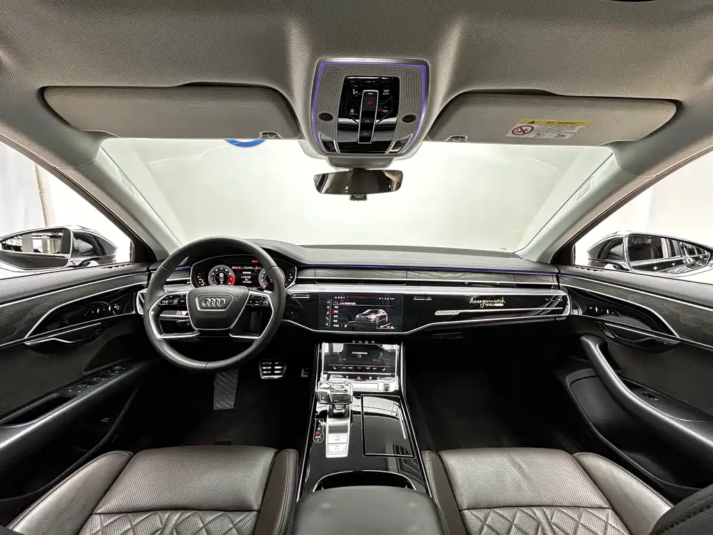 Audi A8 2021 — фото 17