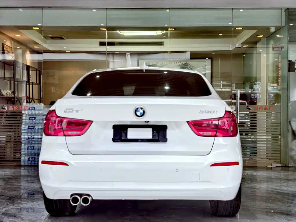 BMW 3 Series GT 2018 — фото 19