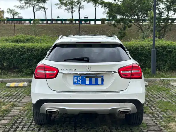 Mercedes-Benz GLA 2016