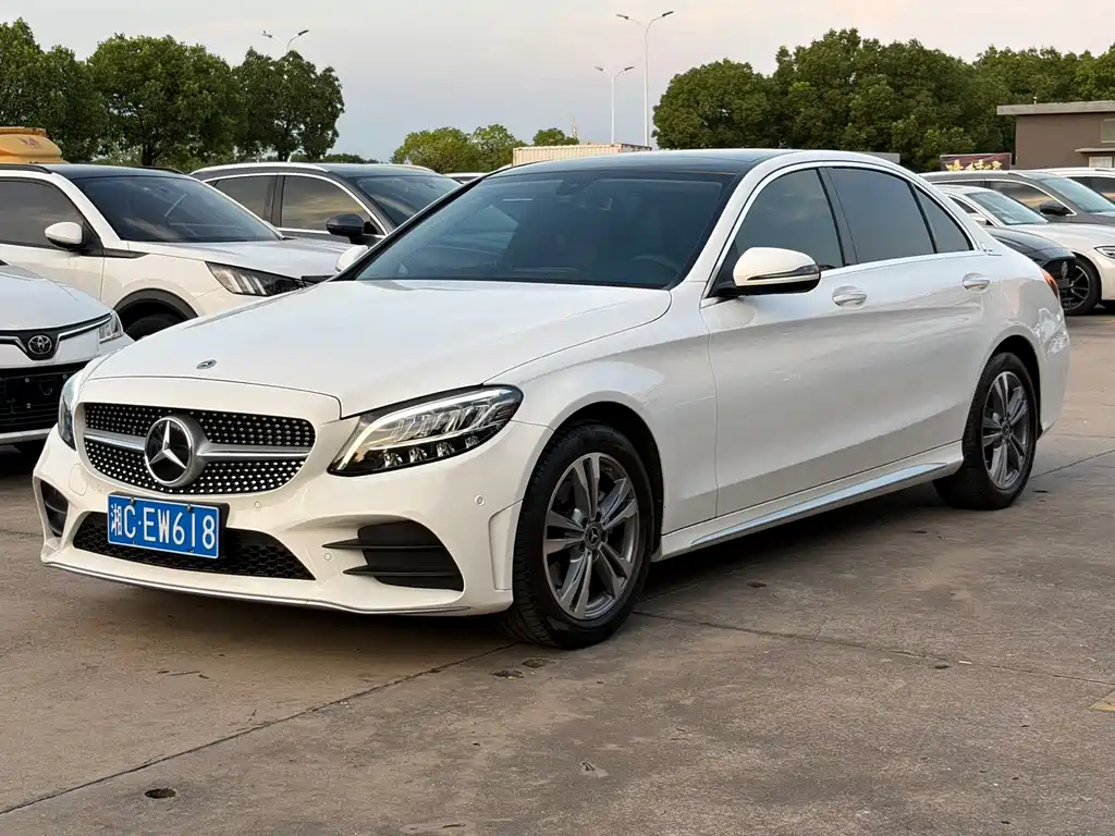 Mercedes-Benz C-Class 2021